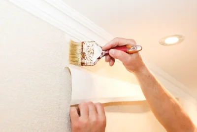 Pose de papier peint à Lozay — revêtements muraux et toiles de verre